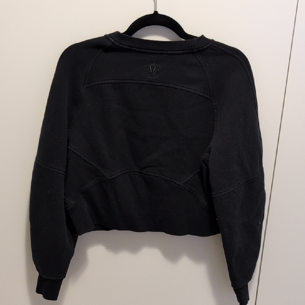 lululemon athletica Black Cropped Sweatshirt - Picture 2 of 2